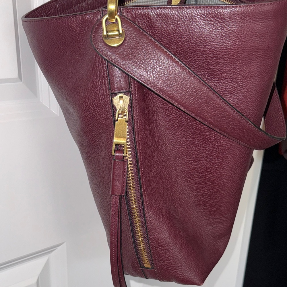 Fossil Deep Wine Leather Shoulder Bag - Picture 3 of 5